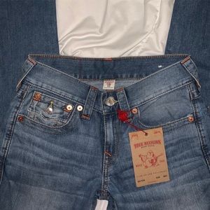 TRUE RELIGION SIZE 27 STRAIGHT LEG JEANS‼️